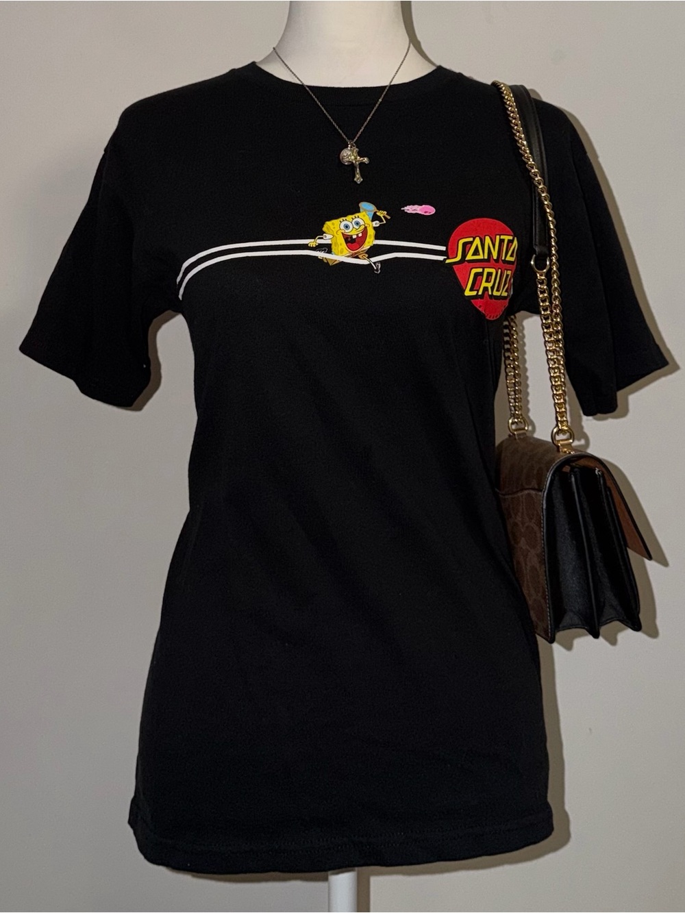 2000s vintage style black spongebob squarepants santa cruz graphic tee
